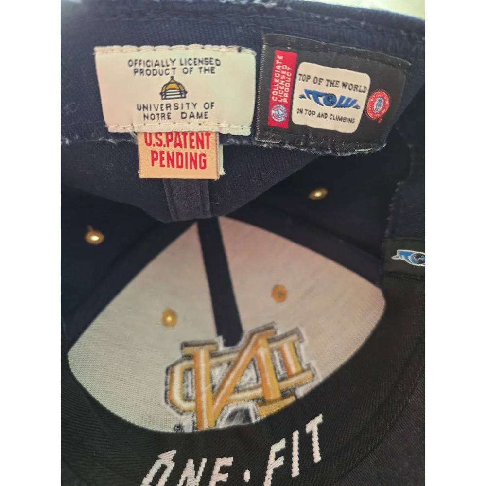 Notre Dame‎ Fighting Irish Navy Blue One Fit Baseball Cap Hat NCAA Licensed